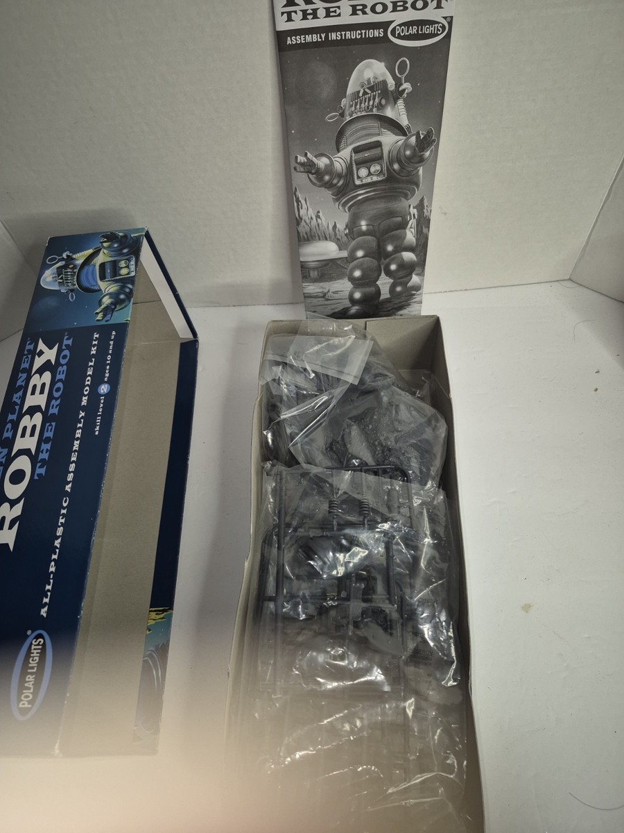 Robby商品 Robby The Robot Model Kit New In Box but open | eBay