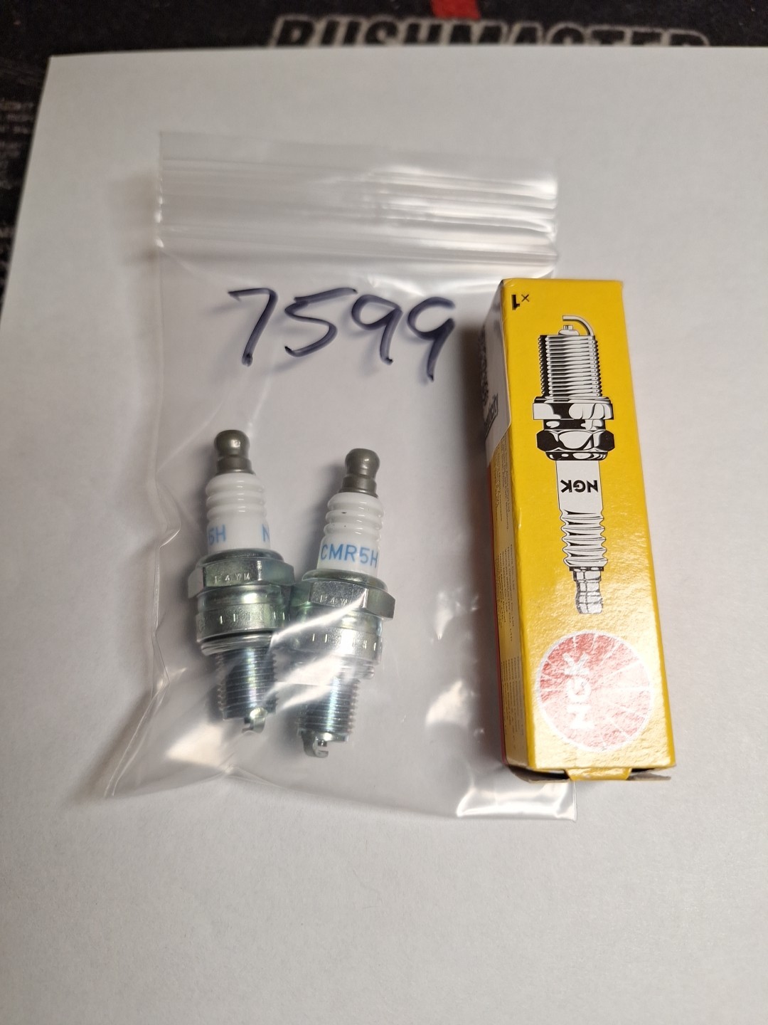 Pack Of 3 Genuine NGK Nickel Spark Plugs. CMR5H 7599