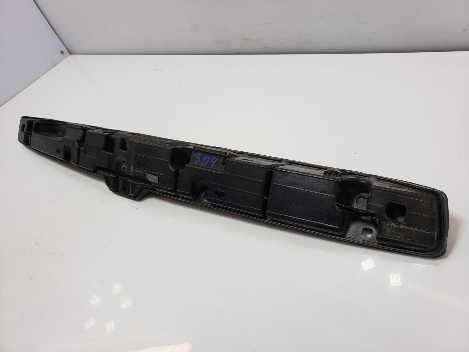 ✅ 2010-2014 OEM Rolls-Royce Ghost RR4 Rear Trunk Lid Grip Cover