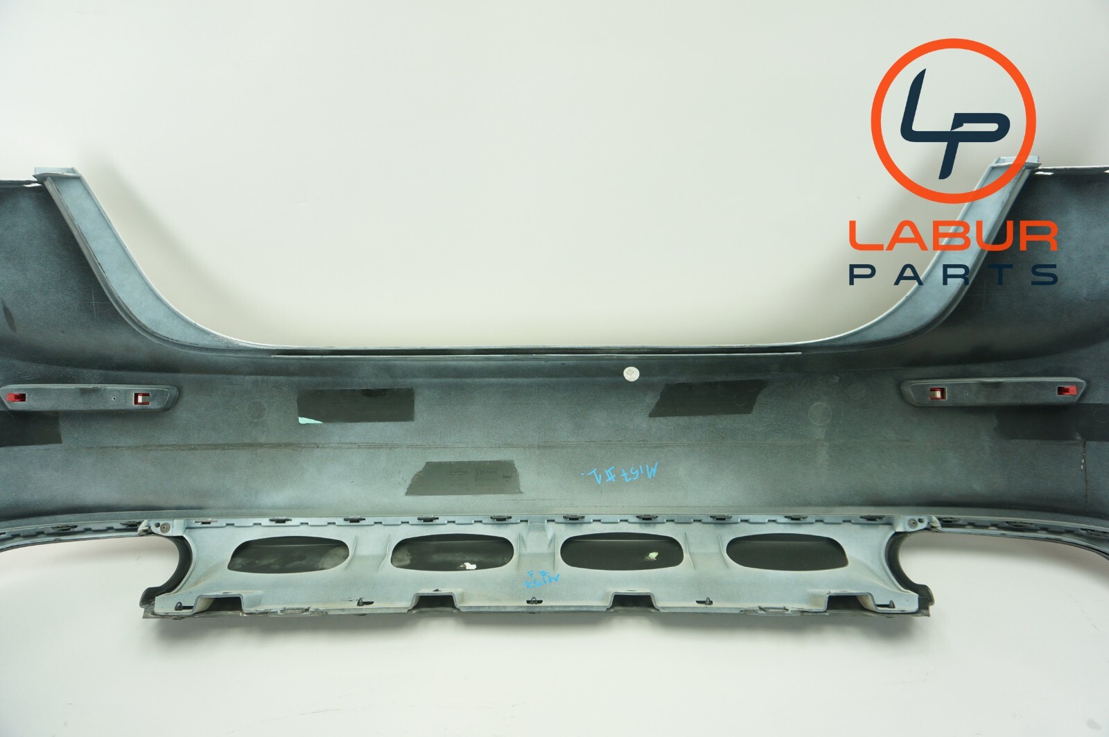 M157 14-17 Maserati Ghibli Rear Bumper Cover Assembly White BR452