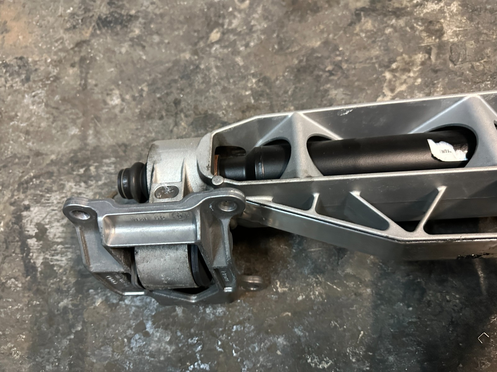 2021 AUDI R8 QUATTRO FRONT DIFFERENTIAL DRIVE SHAFT AXLE OEM 6330138900