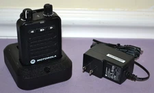 Motorola Minitor VI 6 UHF Pager 450-486 MHz 1 Channel With Accessories-Excellent