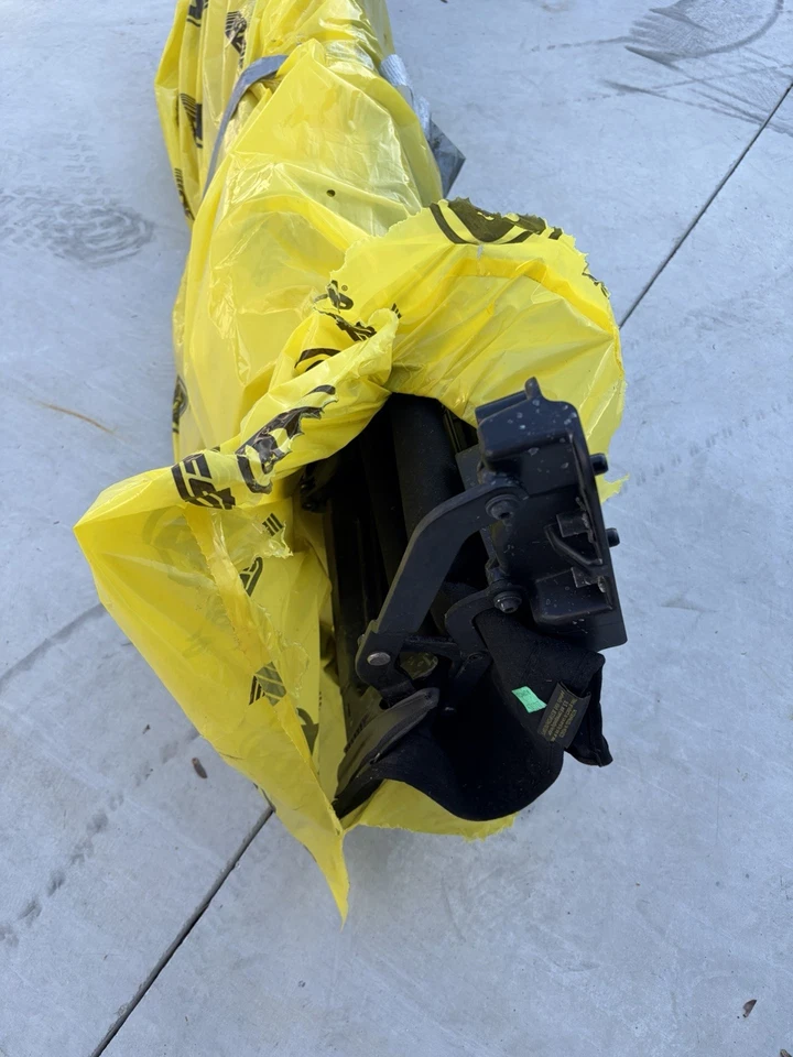 Jeep Gladiator Soft Top - Image 4 of 4