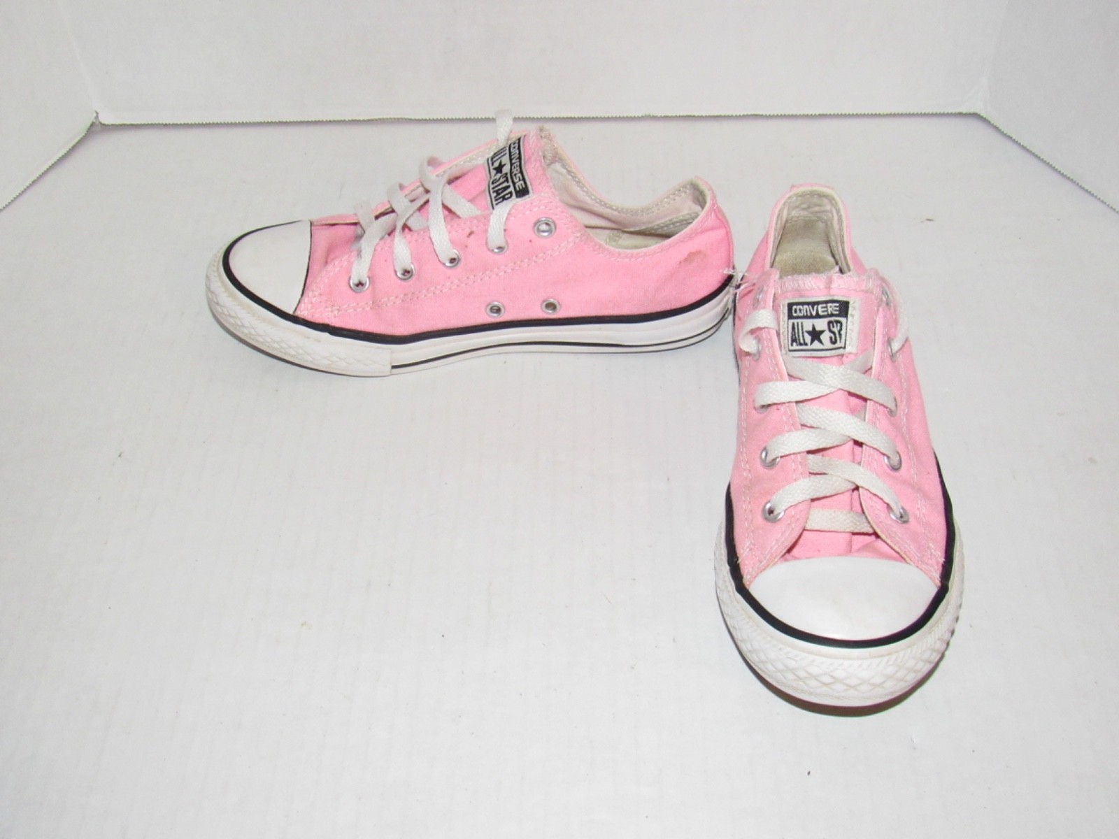 Converse All Star Pink Low Top Canvas Sneakers Shoes 337836F Girls Youth Size 3