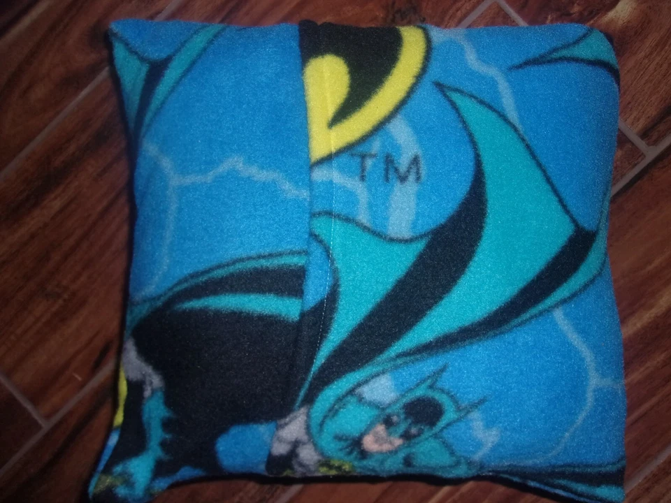 BATMAN SUAVE-BEBÉ-MANTA-FLEECE-CROCHET-BORDE-Y FUNDA DE ALMOHADA Foto 4 de 4