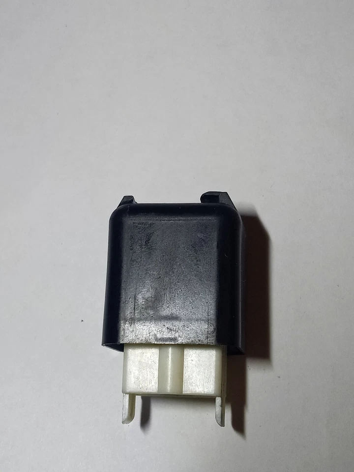 1990-05 OEM Honda Acura NSX 4 pines multiuso relé negro Denso V12 P/N 056700-8570 Foto 3 de 4