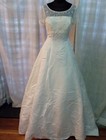 Wedding dress size 8 ivory lace satin Alfred Angelo see measurement chart F1