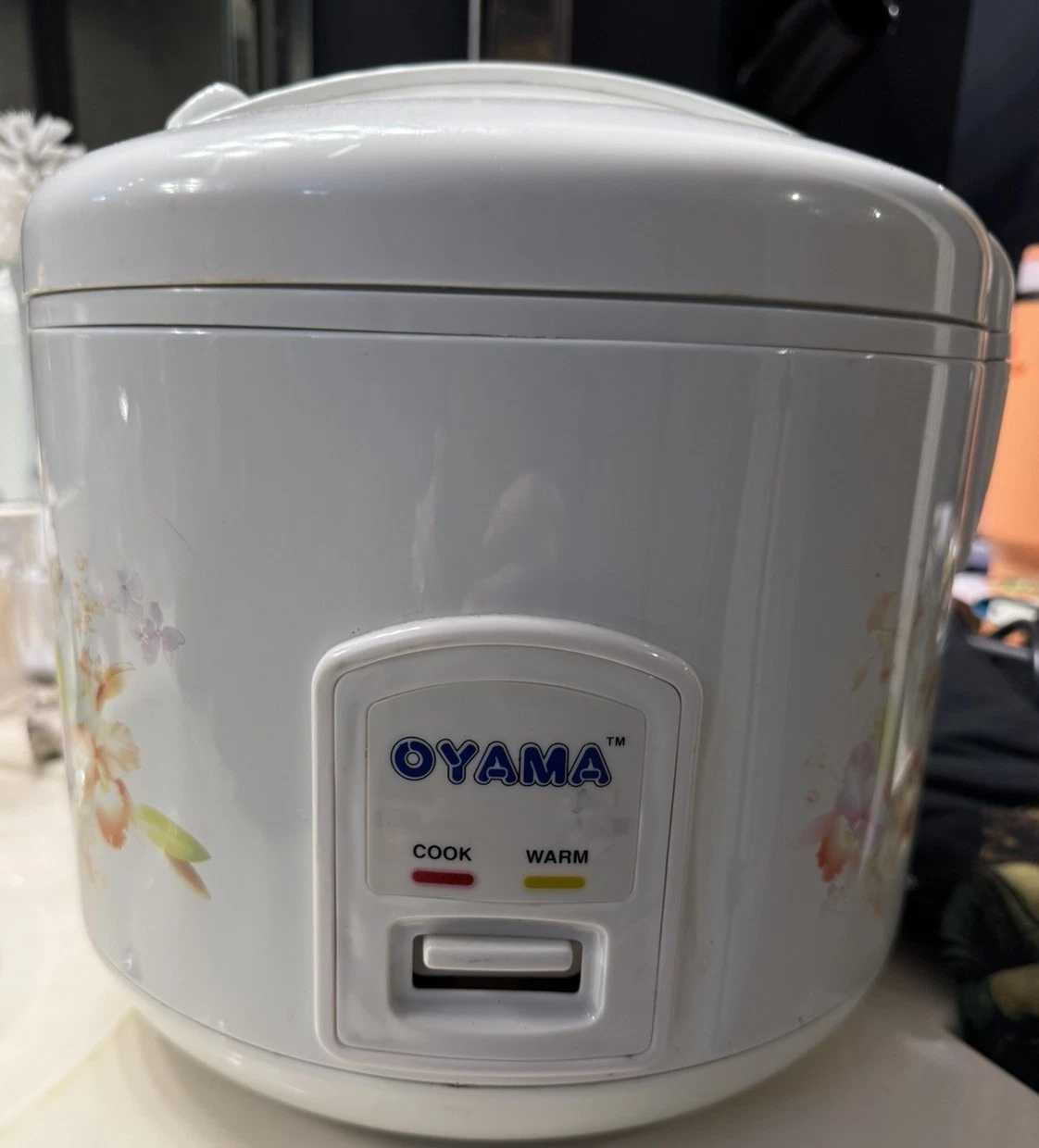 Oyama Rice Cooker and Warmer 10-Cup 1.8 L White Flowers CNP-B18U
