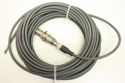 TELEMECANIQUE  XC618BAM12 M12 12-48VDC Sn2mm 2m Näherungsschalter induktiv