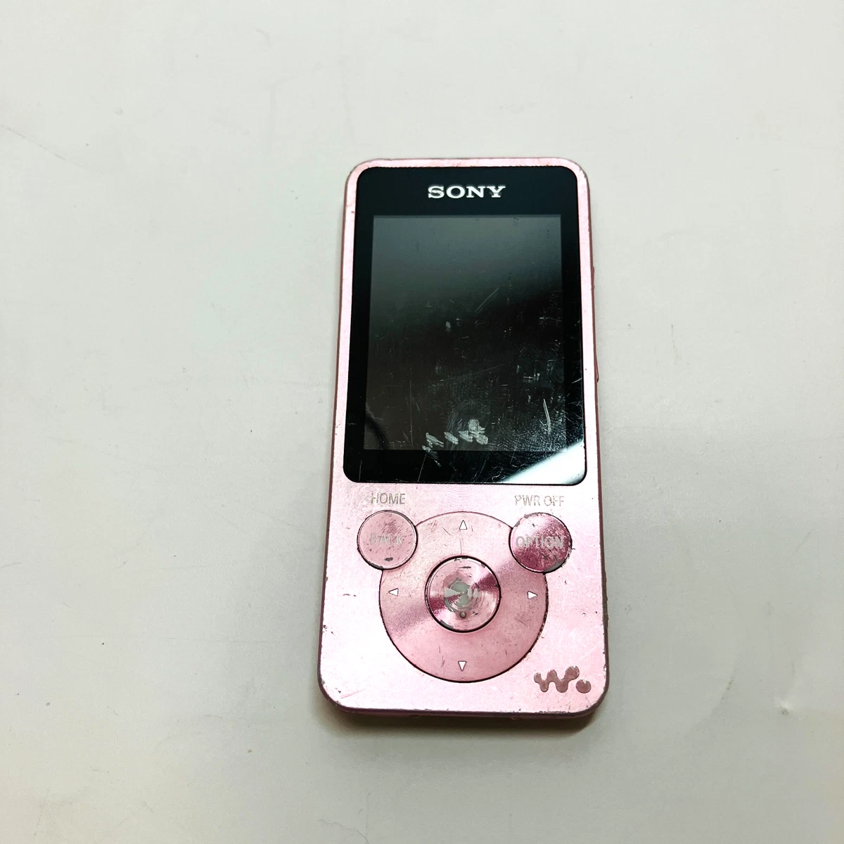 Lecteur audio Walkman SONY NW-S14 MP3 8 Go Bluetooth rose clair d'occasion