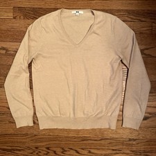 Uniqlo Cotton Cashmere V Neck Sweater in Tan Size Med Classic Capsule Wardrobe