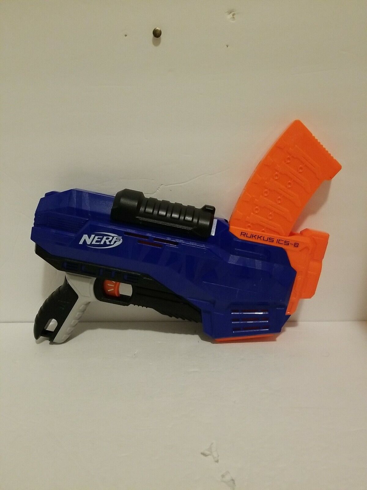 Lança Dardo Elite Rukkus Ics 8, Nerf, Azul/laranja