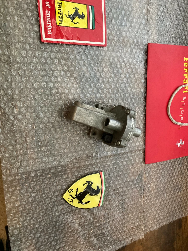 VÁLVULA DE AIRE AUXILIAR FERRARI 308-Gts-328-Gts pieza original. Foto 4 de 4