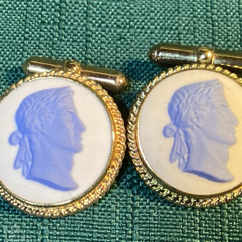 Vintage WEDGWOOD Blue Jasper White Background ROMAN PROFILE Cufflinks