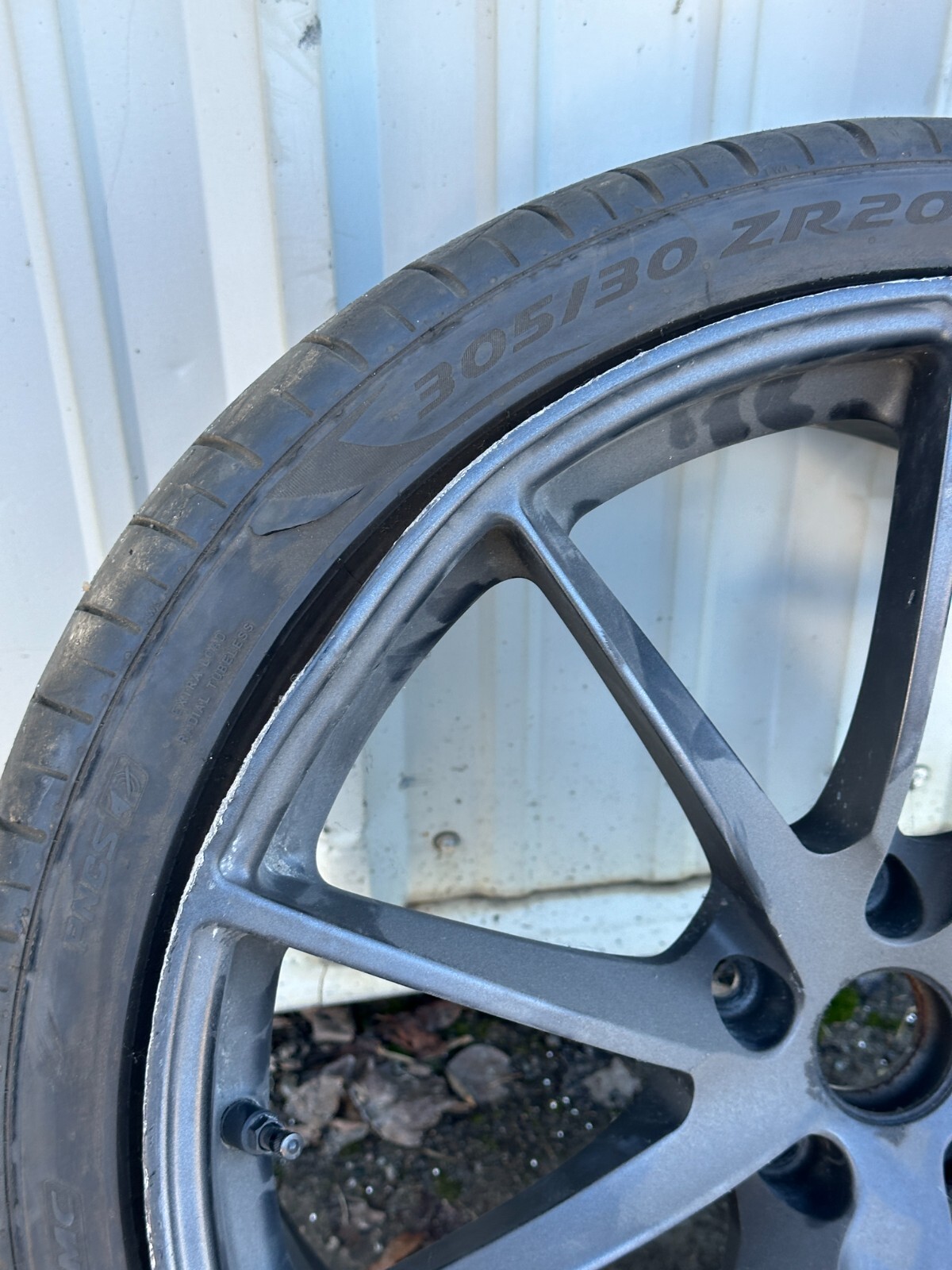 MCLAREN 720S OEM GENUINE WHEEL RIM TIRE *DAMAGE* 20X11 +24.75 14B0406CP