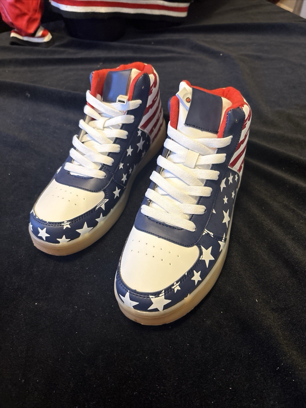 Women Size 7 Light-up  Shoes New Kids Size 5 ,5.5