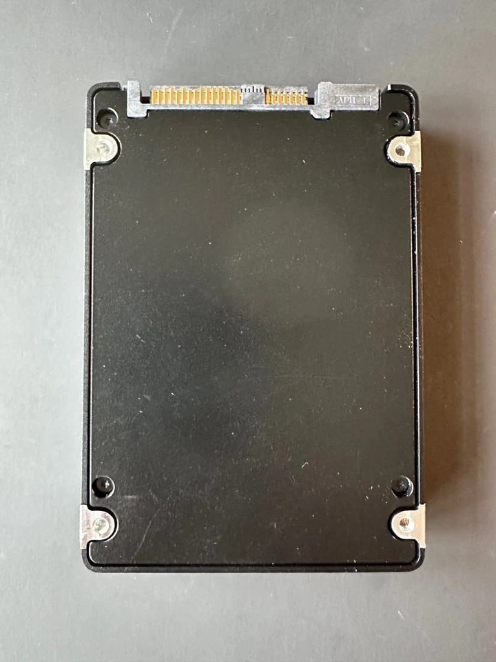 SAMSUNG PM1643 3.84TB SAS 12Gbps 2.5" SSD - MZILT3T8HALS - MZ-ILT3T8A - 98% + - Image 2 of 4