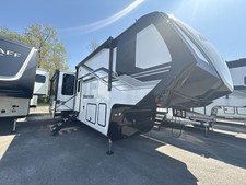 2026 Grand Design Momentum 395MT