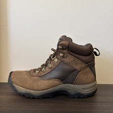 Women s Timberland Brown Hiking Boots Size 8 ...
