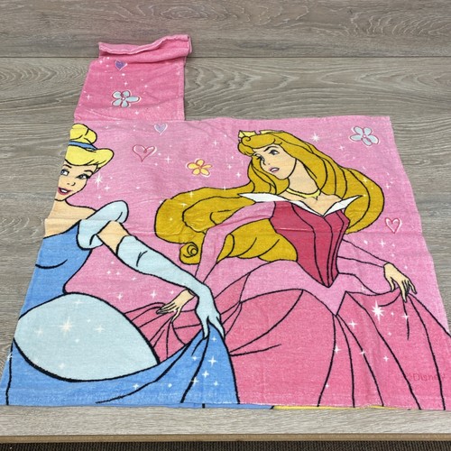 Telo bagno Disney Princess con cappuccio 51 x 35,5" Biancaneve Cenerentola spiaggia piscina - Foto 3 di 4