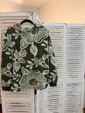 Peace Love World Women's Top Sz M Printed Hooded Pullover Green A655570