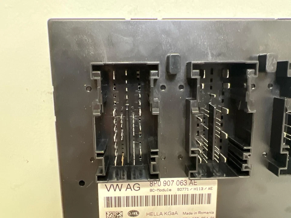 2014 AUDI R8 ONBOARD SUPPLY CONTROL MODULE OEM 8P0907063AE (MK) - Image 2 of 4