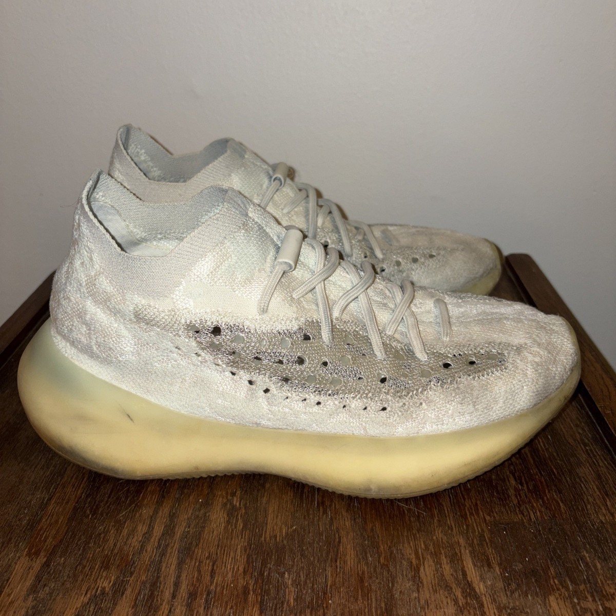 Size 9.5 - adidas Yeezy Boost 380 Calcite Glow 2020 | eBay display picture 2