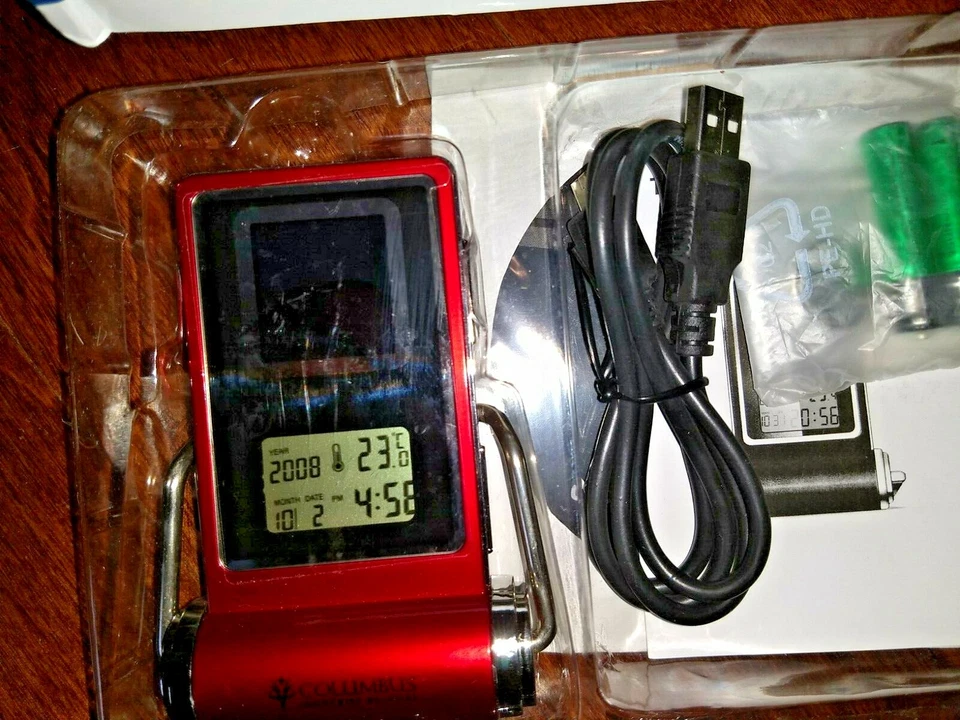 N.O.S. NORTH POINT, TIME & TEMP DIGITAL PHOTO FRAME 1.4" LCD Clock- Thermometer - Image 3 of 4