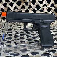 NEW Glock G17 Gen 5 MOS CO2 Blowback Airsoft Pistol - Black (2276361)