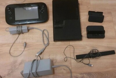 Nintendo Wii U Mario Kart 8 Spielekonsole 32GB Premium Pack - Schwarz