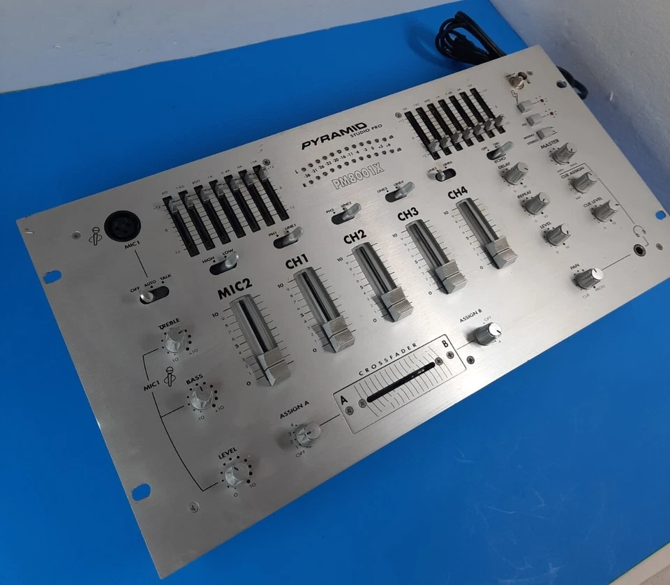 Pyramid PM8001X 4 Channel Rack Mount Stereo Mixer W/ 14 Band Equalizer & Digital - Image 2 of 4