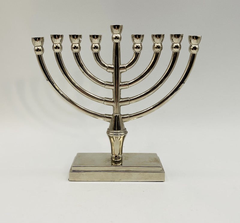 Menorah NIB Silver Bed Bath and Beyond Jewish Hanukkah Chanukah