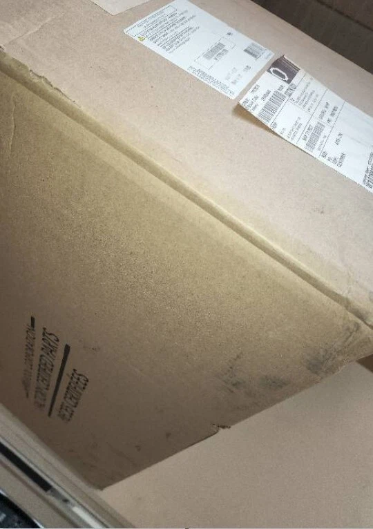 Kit de filtro de corriente descendente sin conductos Whirlpool KitchenAid en acero inoxidable Foto 4 de 4