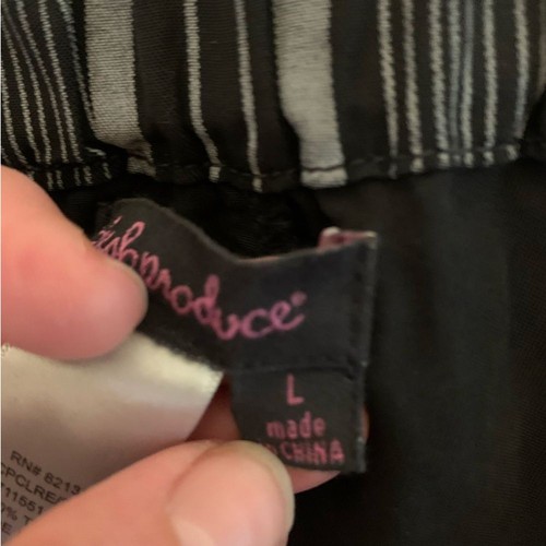Fresh Produce black tencel wide leg cropped pants size large - Picture 3 of 7