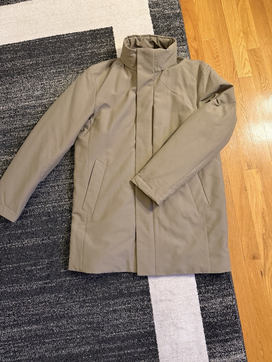 Uniqlo Hybrid Down Jacket View 2