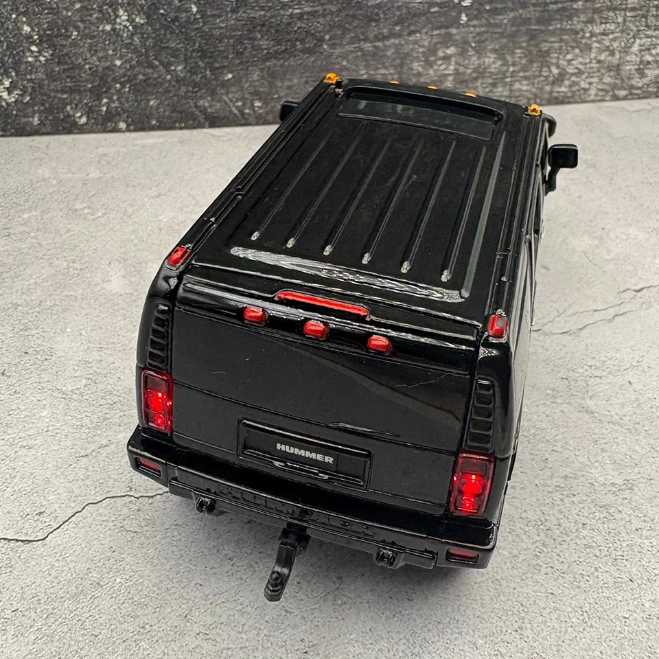 2003/2009 Hummer H2 Black - 1:32 Scale - With Light - Sound - Box - Image 2 of 4