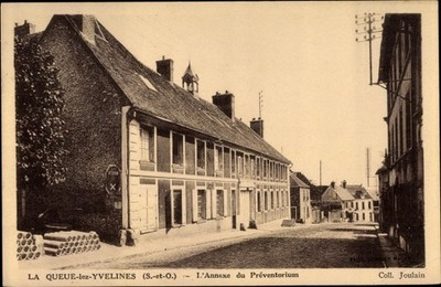 Postcard La Queue les Yvelines, L'Avenue du Préventorium - 2724909