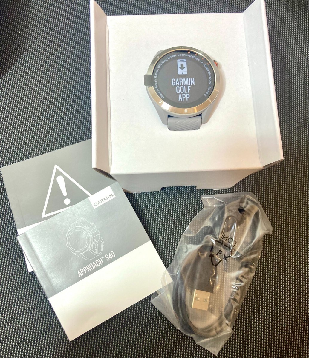 Garmin Approach S40 Stainless Steel with Powder Gray Band