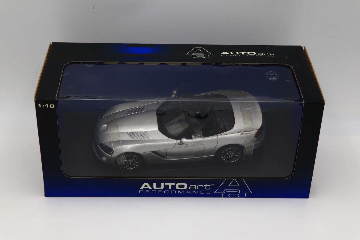 1/18 AUTOart オートアート　ダッジ　バイパー　2003 SCCA 1/18 AUTOart オートアート ダッジ バイパー 2003 SCCA AUTOart 1/18