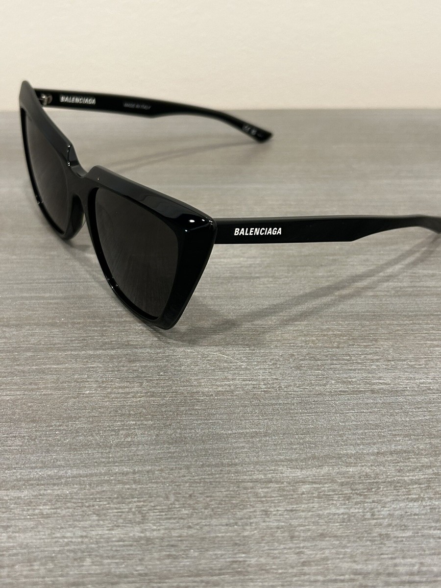 サングラス BALENCIAGA Woman Sunglasses Black BB0046S 001 Balenciaga™ BB0046S 001 55 Black Sunglasses