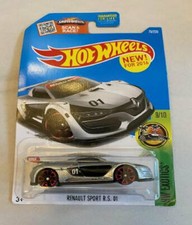 2015 HOT WHEELS HW EXOTICS SILVER RENAULT SPORT R.S. 01 DHX22 D9BON
