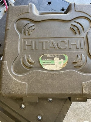 Hitachi NT65GS Gas Nail Gun - Image 1 of 2
