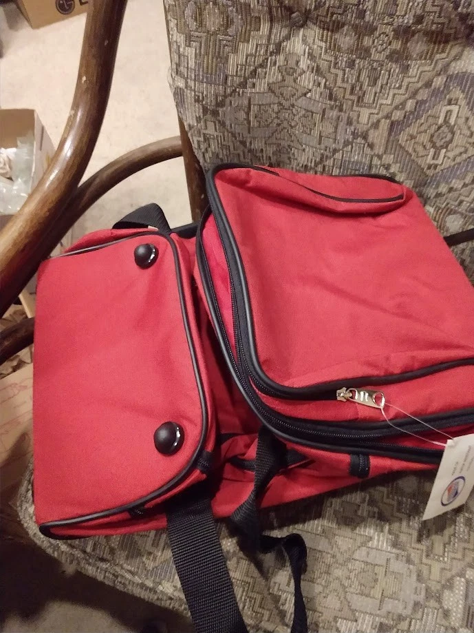 AMERICAN TOURISTER ROLLING DUFFLE BAG LARGE RED 22" NEW W/TAGS GREAT GIFT! - Image 3 of 4