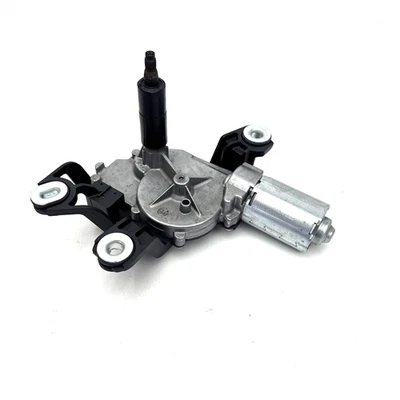 VW Golf MK5 Rear Wiper Motor 2003 to 2009 1K6955711B Used - Image 1 of 4