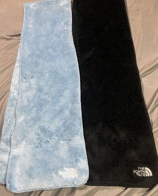 2 The North Face Osito Fleece Scarves -One Size- Black & Light Blue