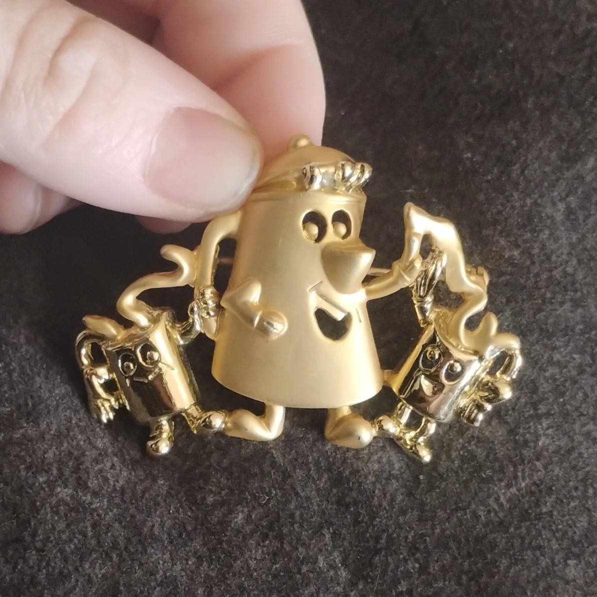 vintage Disney Beauty and the Beast Gold Tone Single Pin Collectible  Brooch