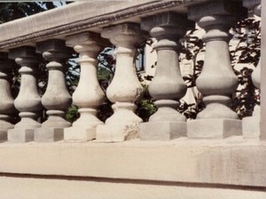Six  Seamless Baluster Molds For Concrete Production