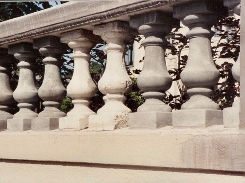 Six  Seamless Baluster Molds For Concrete Production