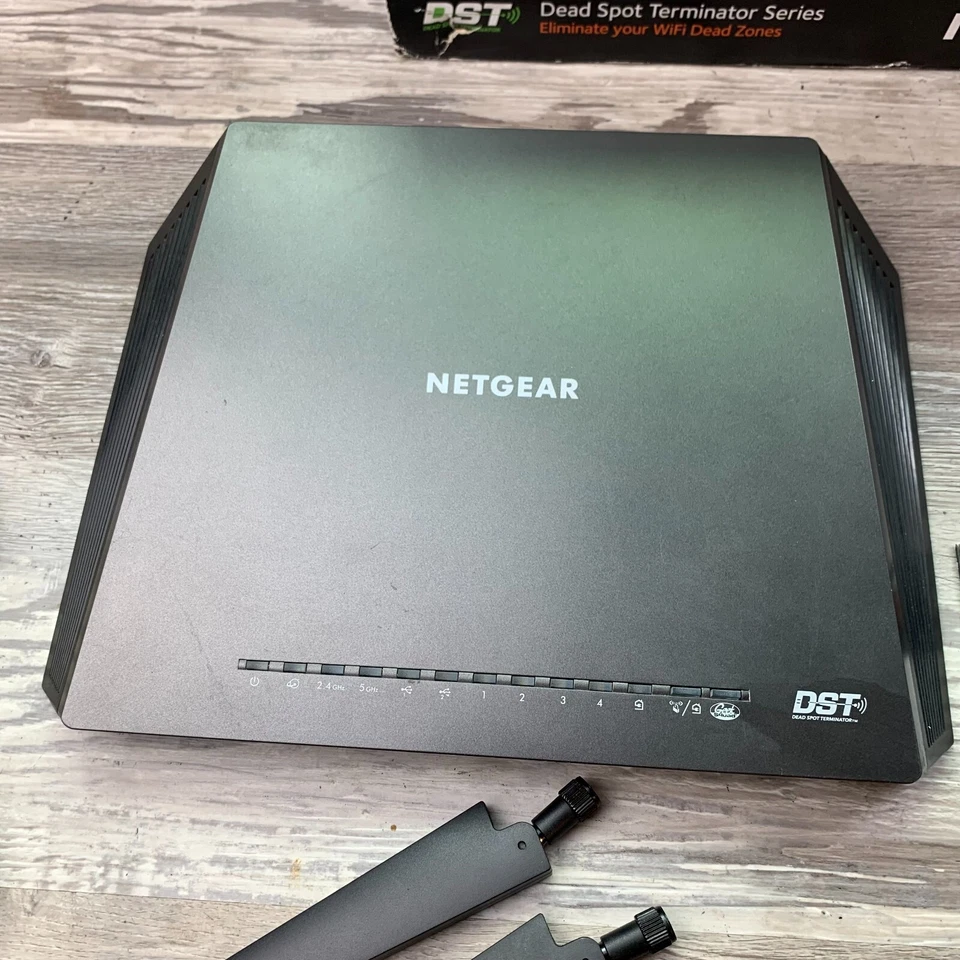 NETGEAR Nighthawk DST R7300 AC1900 DST WiFi Router - Image 4 of 4