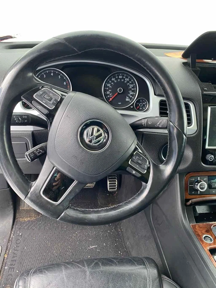 Conjunto de palanca de cambios de transmisión automática usado se adapta a: Volkswagen Touareg 2011 Foto 2 de 4